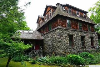 858 Woodland Valley Rd, Phoenicia, NY 12464-5337