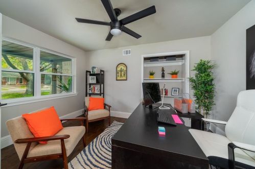 721 James Dr, Richardson TX  75080-6028 exterior