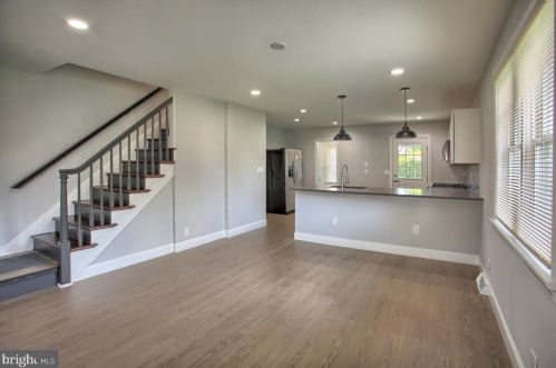 1140 Rolleston St, Harrisburg PA  17104-2833 exterior