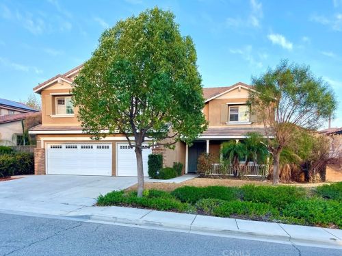 40989 Diana Ln, Lake Elsinore, CA 92532-1635