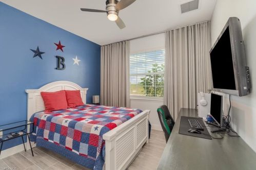 5029 Bristo St, Lehigh Acres FL 33971-6576 exterior