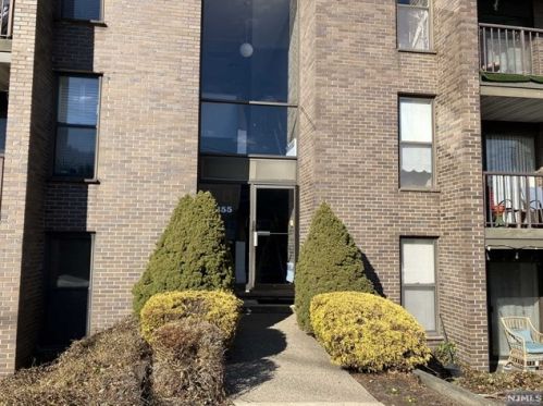 355-371 River Rd, Nutley, NJ 07110-3614