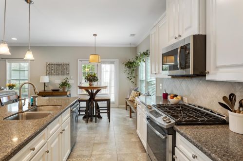 1654 Sparkleberry Ln, Johns Island SC  29455-3814 exterior