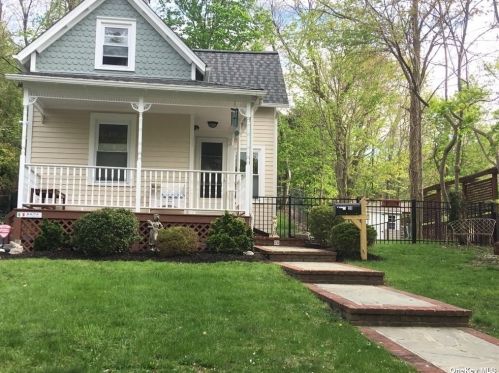 20 Washington Pl, Northport NY  11768-2936 exterior