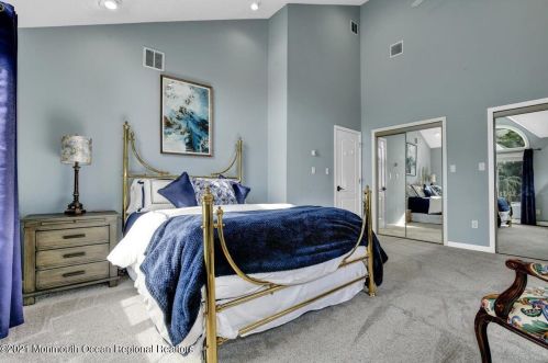 98 Jib Ln, Bricktown NJ  08723-6747 exterior