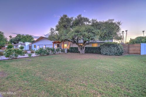 7814 11th Ave, Phoenix AZ  85021-7113 exterior