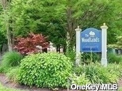 109 Cardinal Ln, Islip Manor, NY 11751-3361