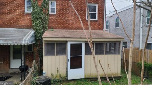 4224 Southern Ave, Washington, DC 20019-5630