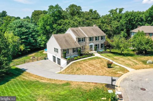 239 Hawkes Ct, Hockessin DE  19707-1351 exterior