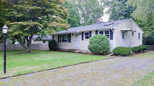 42 Ray Bob Rd, Milford, CT 06461-2425