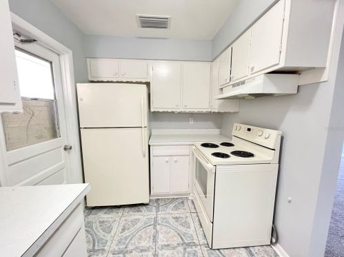 1371 Rockhill St, Deltona FL  32725-5723 exterior