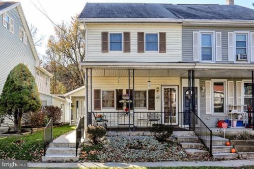 116 2nd St, Lemoyne, PA 17043-1309