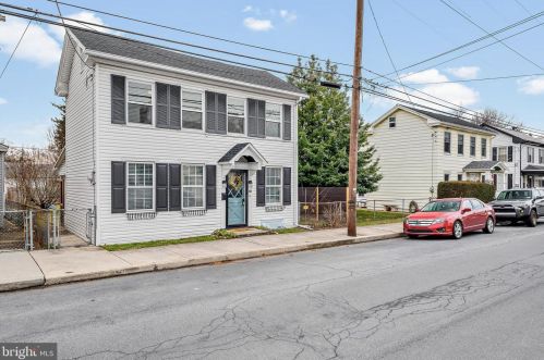 108 Chestnut St, Navy Sup Dpt, PA 17055-6547