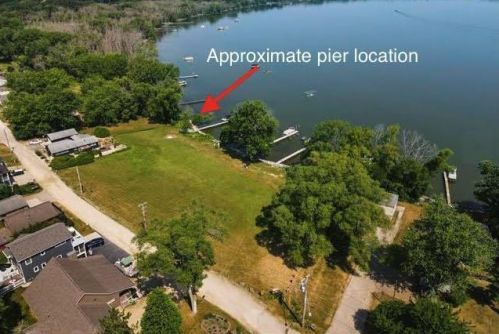 11618 Maple Beach Dr, Edgerton WI  53534-9078 exterior