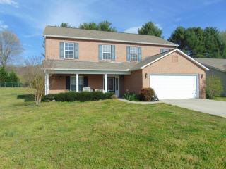 117 Elizabethton Way, Clinton, TN 37716-4032