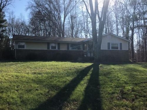 137 Woodard St, Lawrenceburg, TN 38464-4058