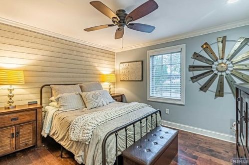 45 Longview Trl, Parsippany NJ  07834-2039 exterior