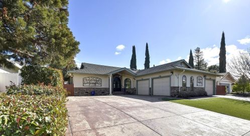 520 Yellowstone Dr, Vacaville, CA 95687-3428