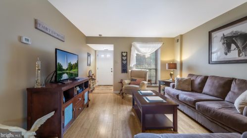 706 Springhouse Ct, Lansdale PA 19446-4350 exterior