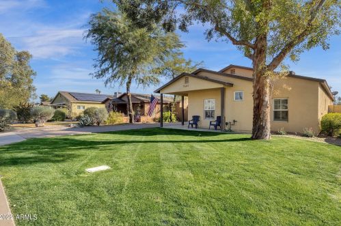 1501 Earll Dr, Phoenix, AZ 85014-5640