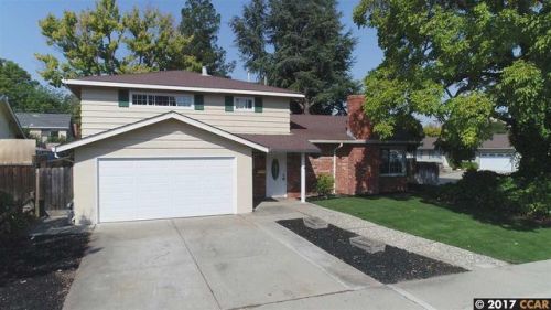 1855 Pierce Ct, Concord, CA 94521-1321