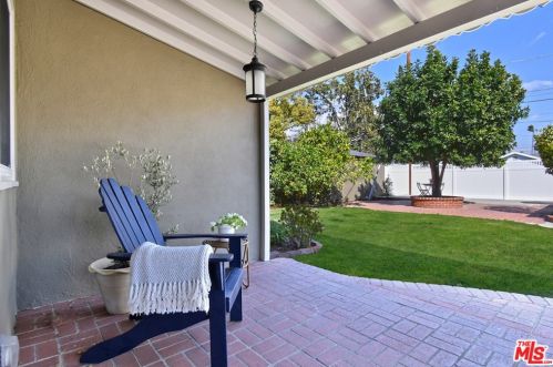 4934 Cartwright Ave, North Hollywood CA  91601-4023 exterior