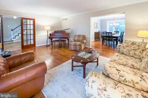 1344 Buford Dr, Yardley PA 19067-4342 exterior