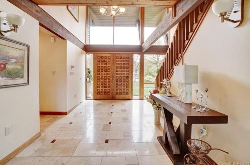 181 Maltby Ln, Wallingford CT  06492-5531 exterior