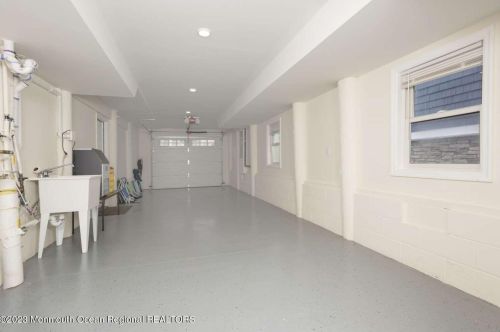 5 Fort Ave, Pelican Island NJ  08751-1512 exterior