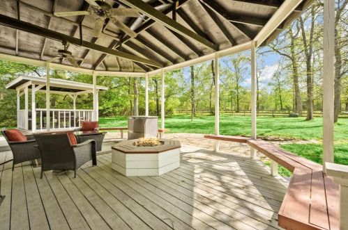25581 Deepwood Dr, Magnolia, TX 77355-6376