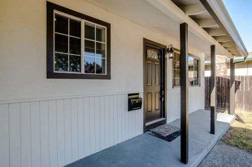 313 Peach Pl, Winters, CA 95694-1643