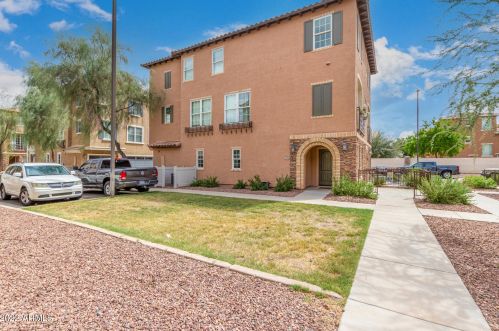2790 Bahama Dr, Gilbert, AZ 85295-6006