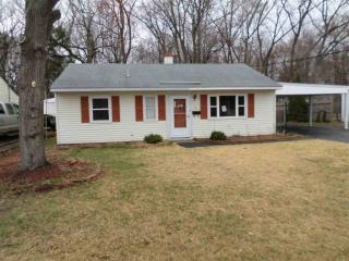 21 Vics Ct, Albany, NY 12205-4814