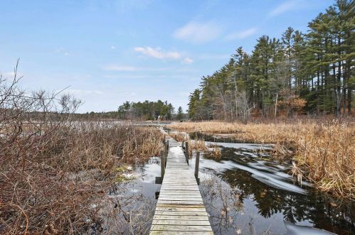 120 Pond St, Newton, NH 03858-3412