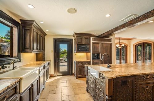 2718 Casey Ky Rd, Nokomis FL  34275-3306 exterior