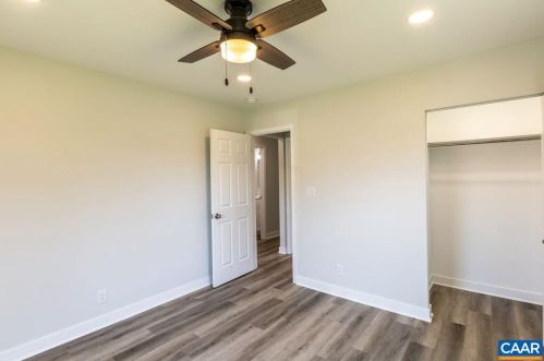 2514 Thomas Jefferson Pkwy, Bybee VA  22963-4808 exterior