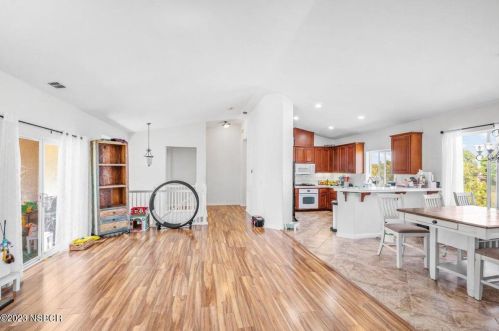 2742 Niverth Pl, Santa Maria, CA 93455-7451