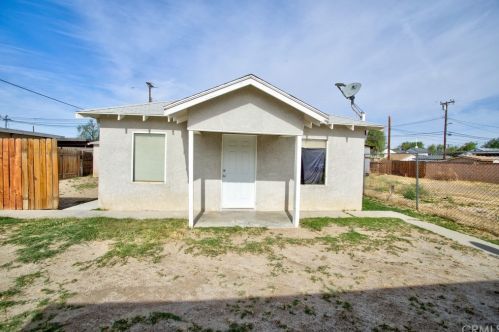 44823 Redwood Ave, Lancaster, CA 93534-2627