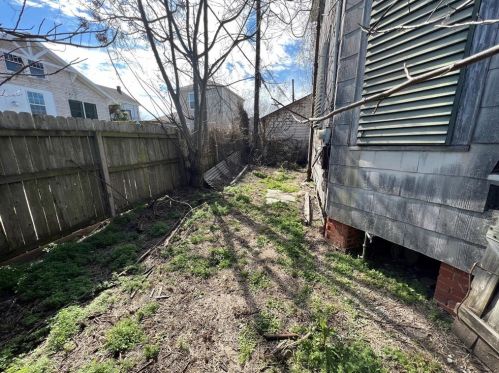 1311 37 St, Galveston TX 77550-6747 exterior