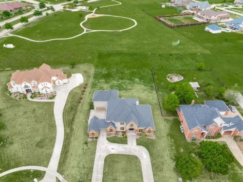 2610 Wl Ct, Cedar Hill TX 75104-6943 exterior