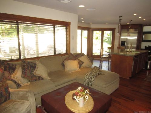 3986 Caminito Cassis, San Diego CA 92122-1977 exterior