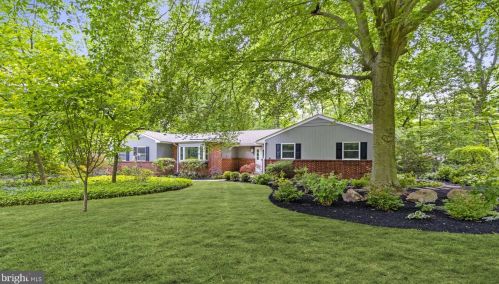 104 Canterbury Dr, Wilmington, DE 19803-2608
