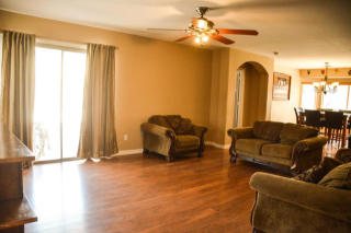 6984 Peck Dr, Glendale, AZ 85303-4433