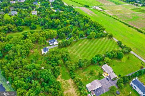 10719 Kettle Run Rd, Nokesville VA  20181-1715 exterior