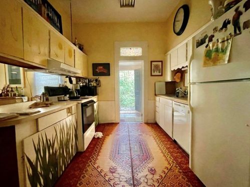 313 Holly St, Woodville, TX 75979-5297