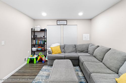 1300 Dahlia Ct, Jackson Twp NJ  08527-4131 exterior