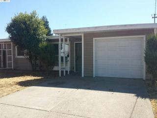 712 Bradford Dr, Richmond, CA 94806-1717