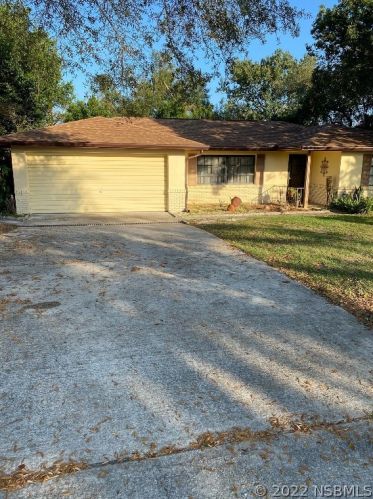 2005 Apricot Dr, Deltona, FL 32725-3267
