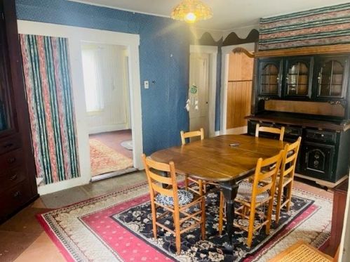 23 Old Manchester Rd, Raymond NH exterior