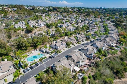 6226 Caminito Del Oeste, San Diego CA  92111-6829 exterior